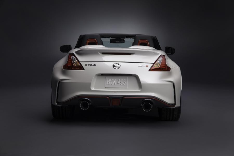  Nissan 370Z Nismo Roadster Concept (Z34) 2015 года  (фото 16 из 21)